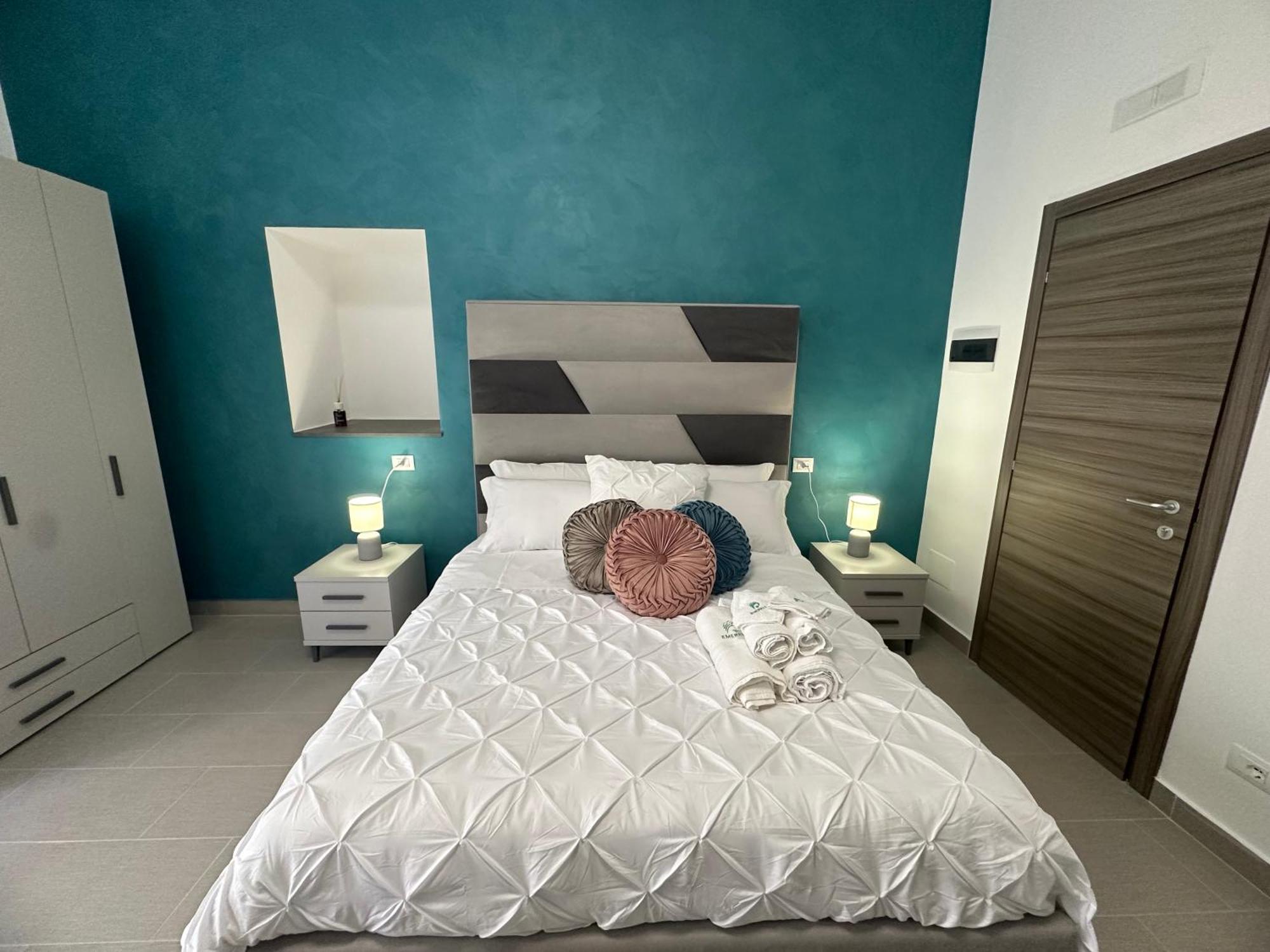 Emerella Luxury Suites-Siderno Lungomare Extérieur photo