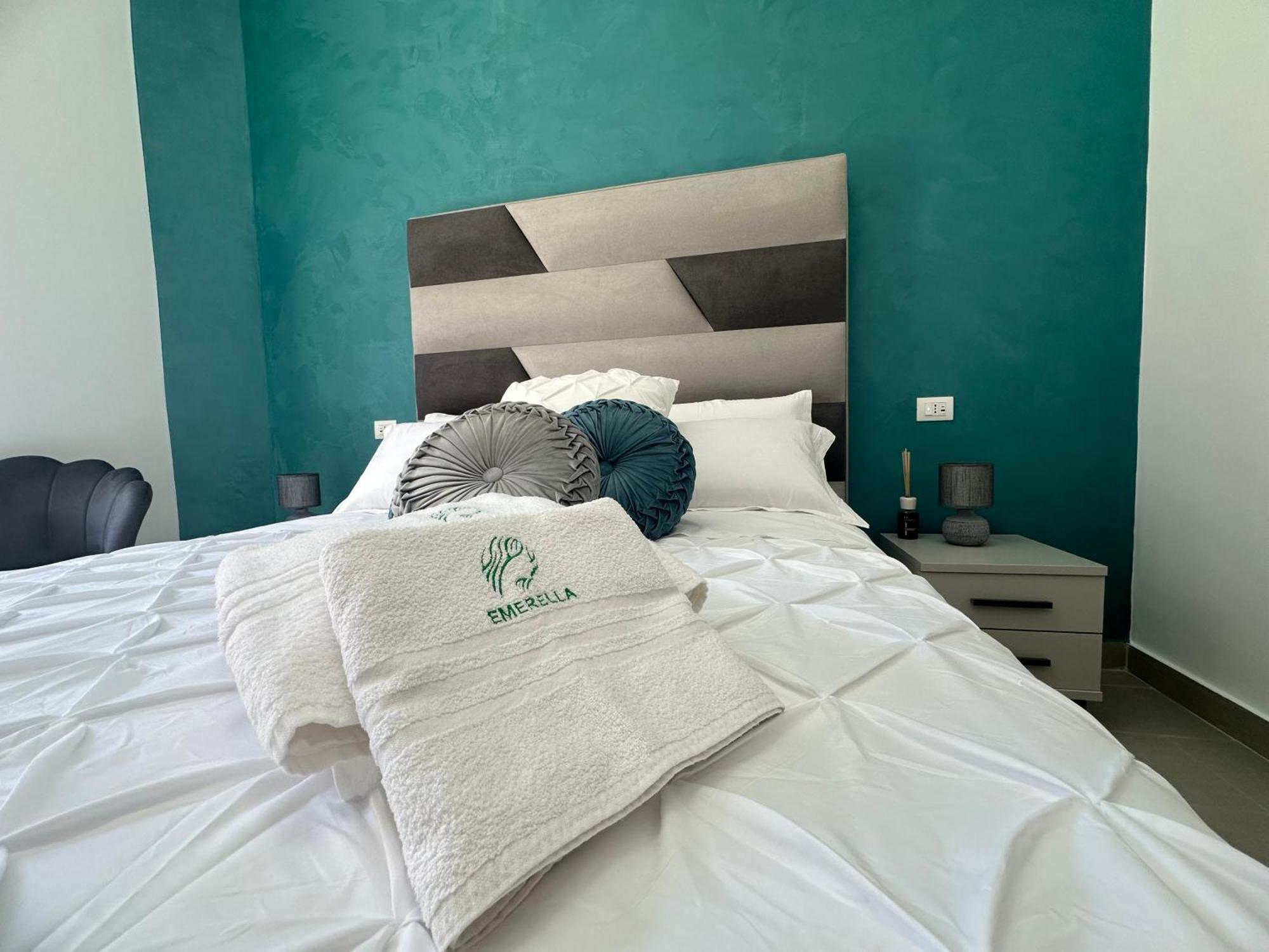 Emerella Luxury Suites-Siderno Lungomare Extérieur photo