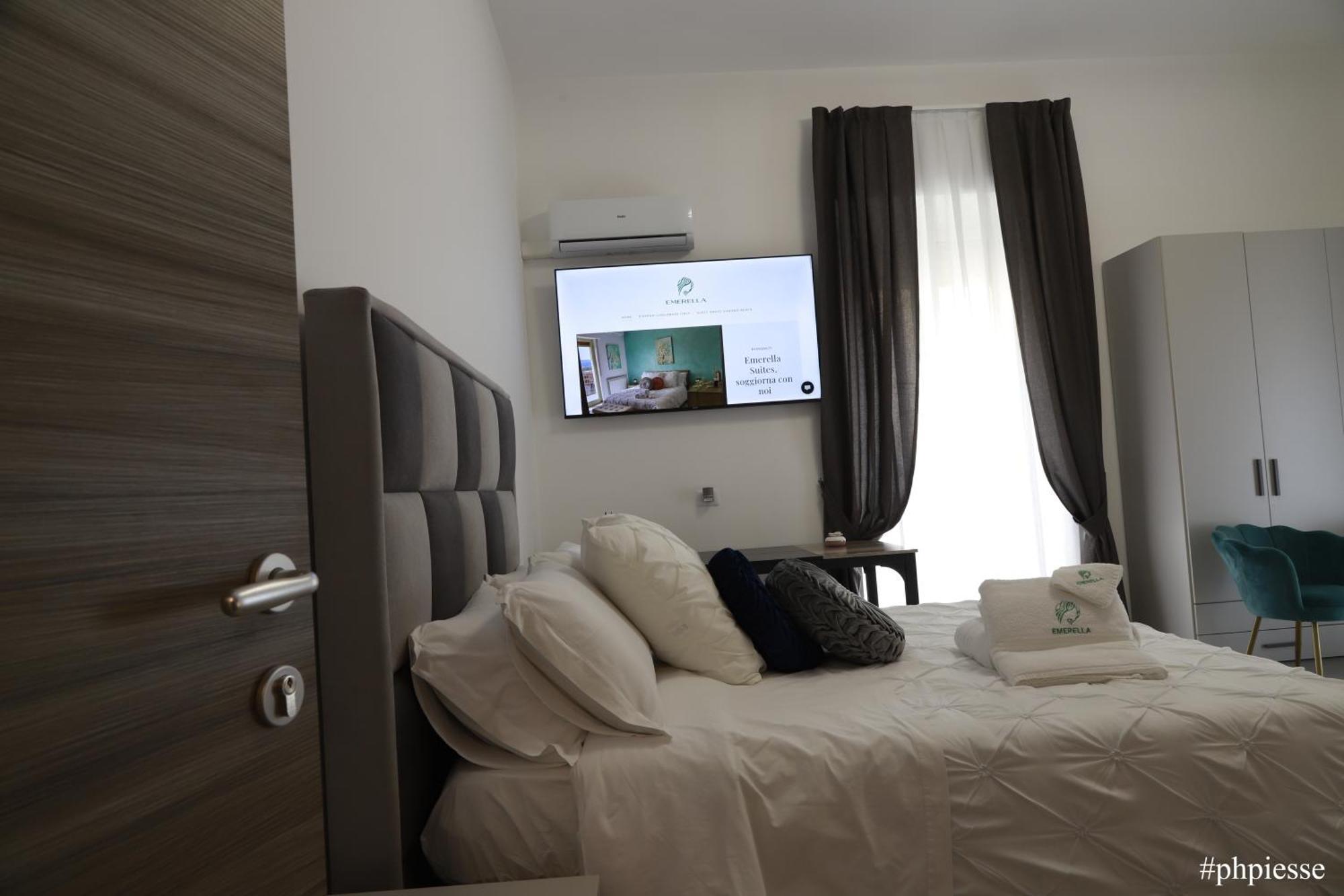 Emerella Luxury Suites-Siderno Lungomare Extérieur photo